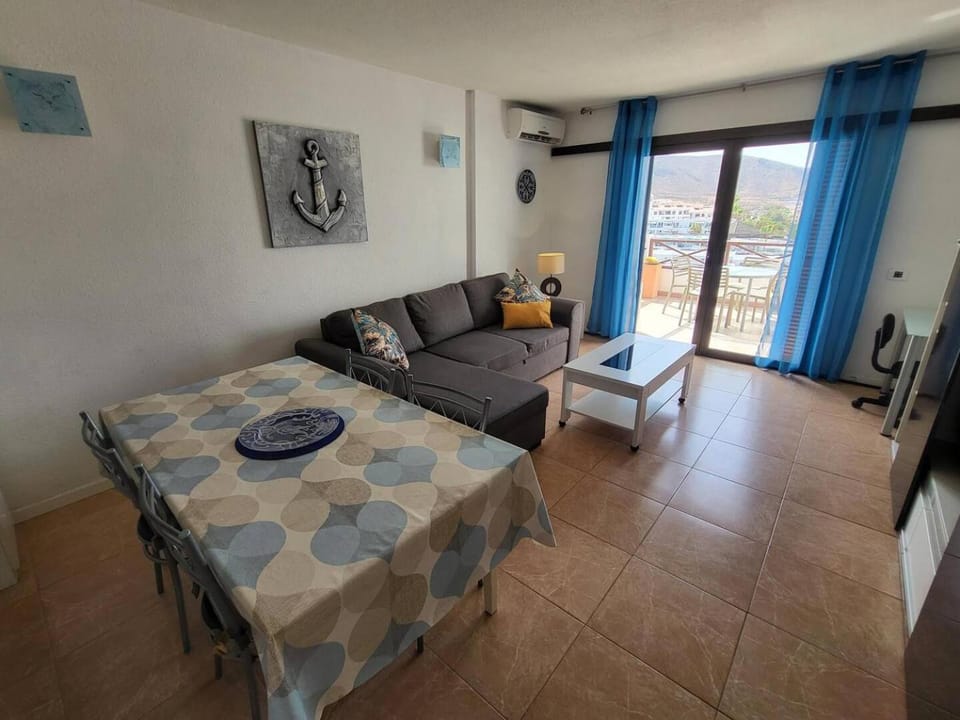 San Marino 24 - One Bed Apartment in Los Cristianos