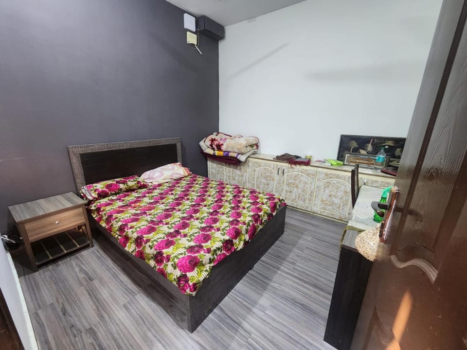 Furnished 2 bed house Apartment in Karachi