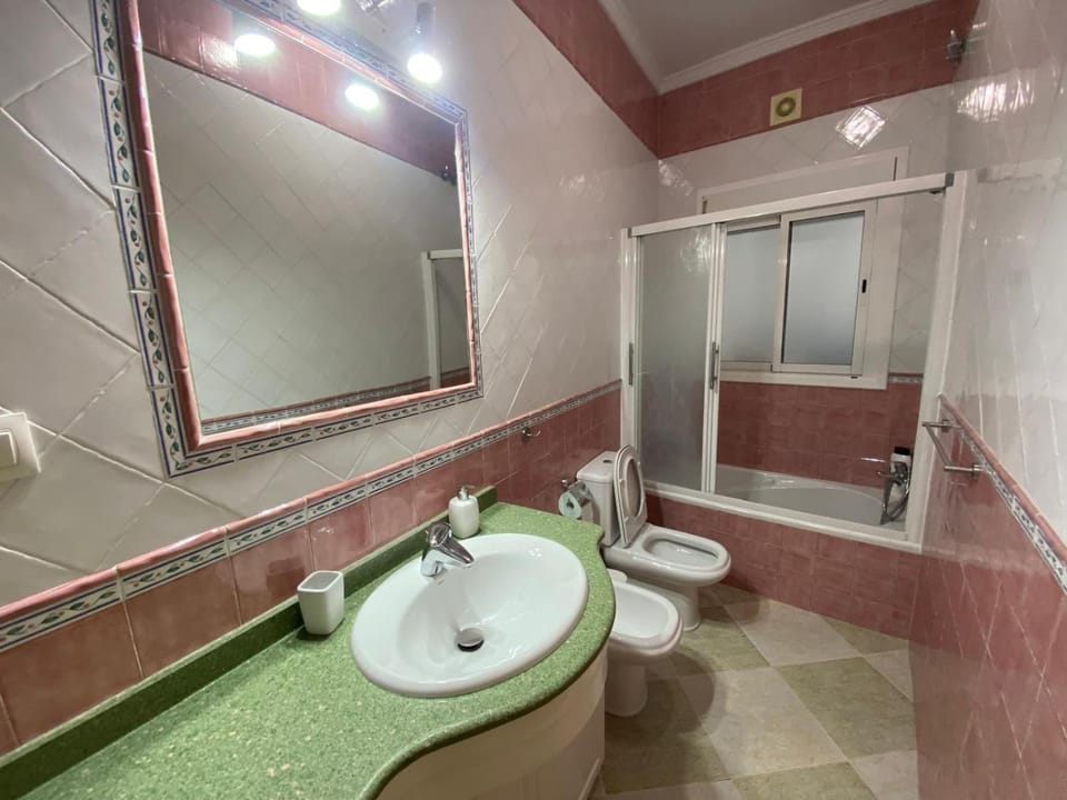 Bathroom, Bath, bidet