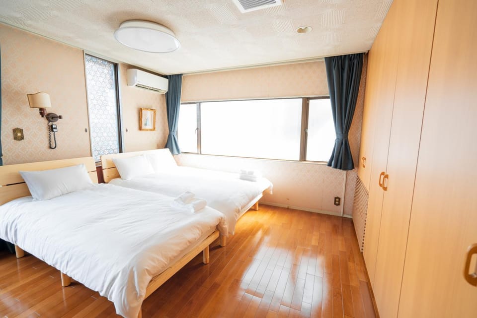 Sennentei 千年邸 Apartment in Yokohama