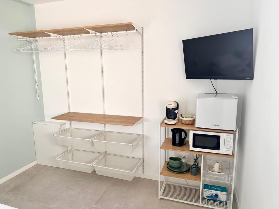 Chambre avec coin repas & fitness Vacation rental in Auvergne-Rhône-Alpes