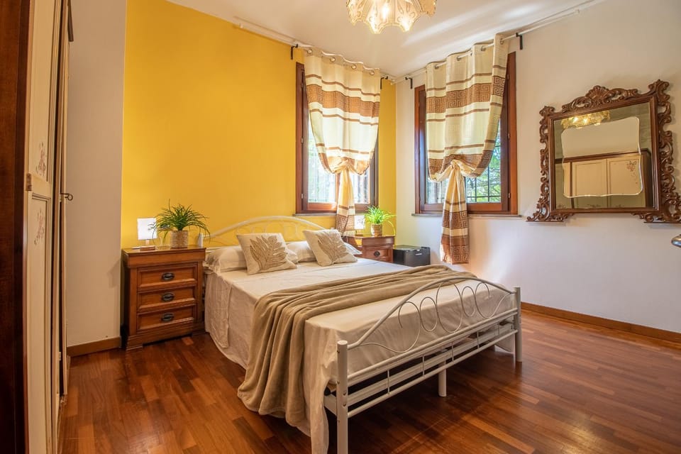 Bed, Photo of the whole room, Bedroom, towels, wardrobe