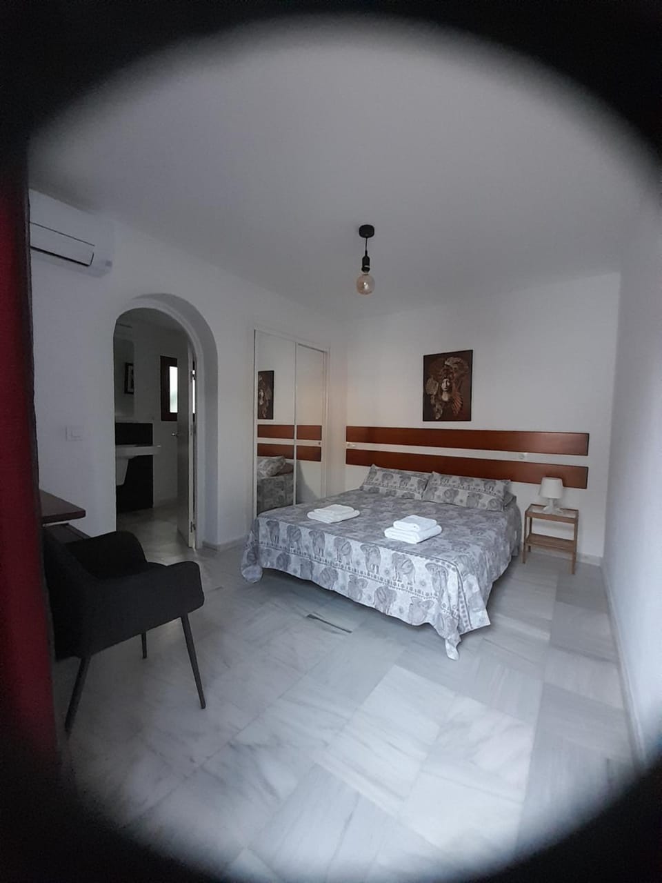 Bed, Photo of the whole room, Bedroom