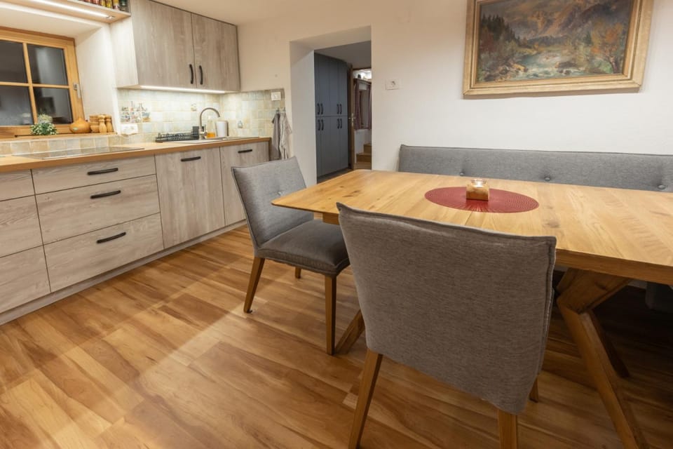Kitchen or kitchenette, Dining area, stove, kitchen