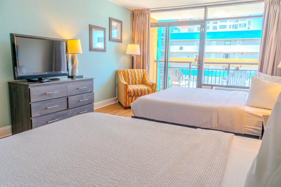 Cozy Double Queen Suite for 4! Landmark 1410 House in Myrtle Beach