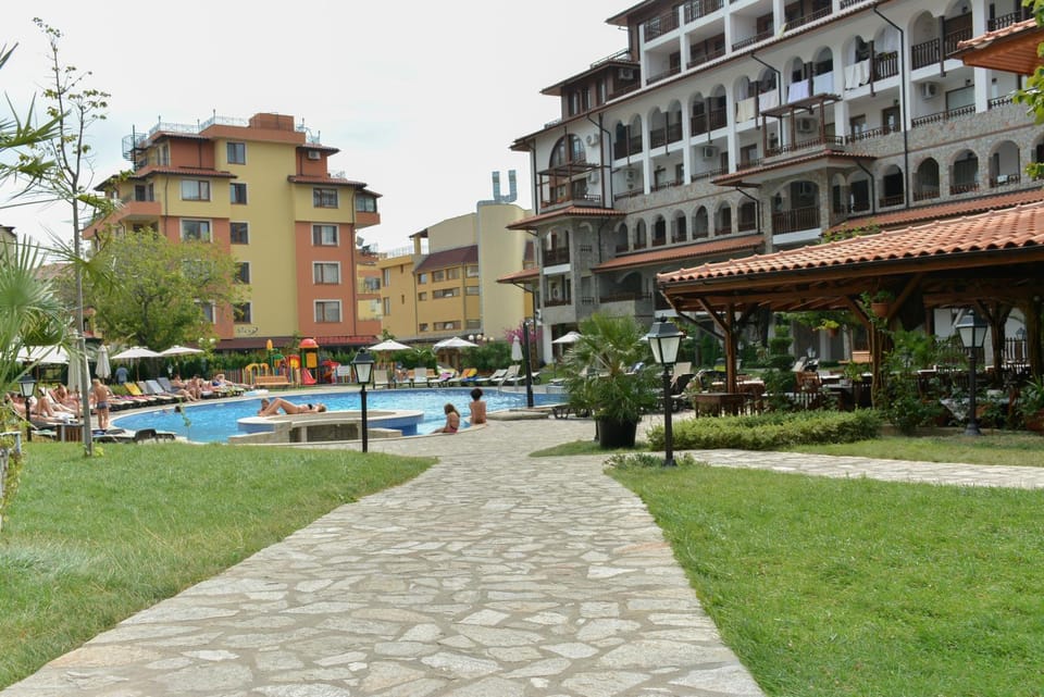Garden, Garden view, Pool view
