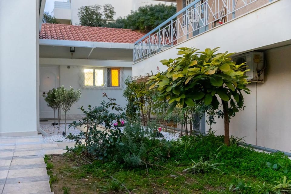Property building, Spring, Day, Garden, Garden, Garden view