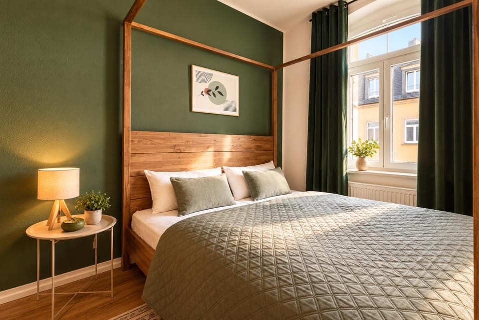 Bed, Photo of the whole room, Bedroom