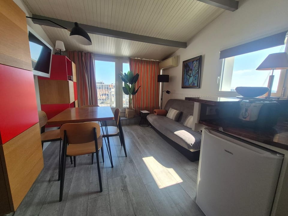 Morena - Superbe Duplex, Terrasse avec vue mer, Wifi, Climatisation Apartment in La Rochelle