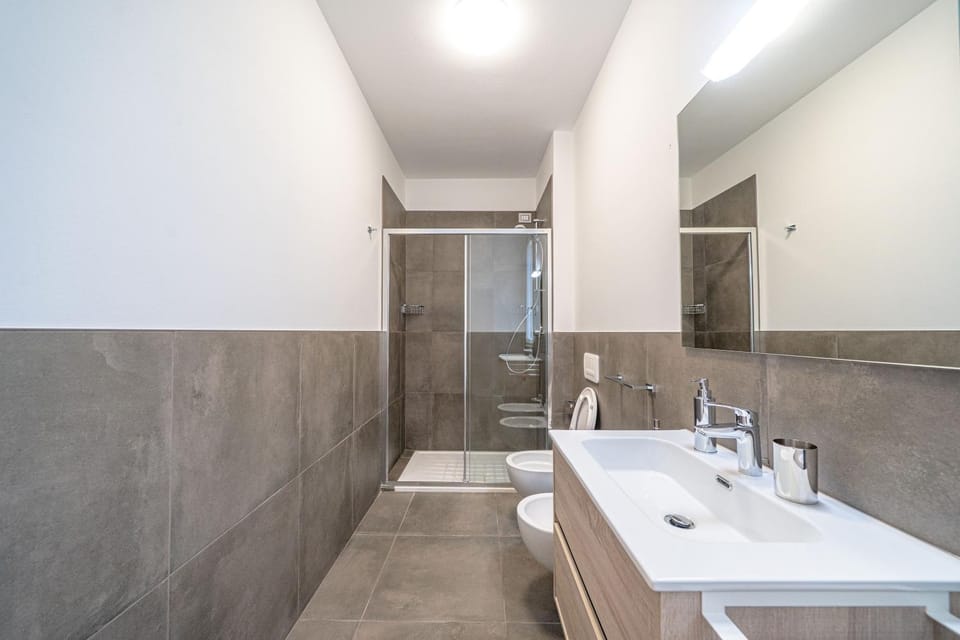 Square of Lake Apartment in Colico