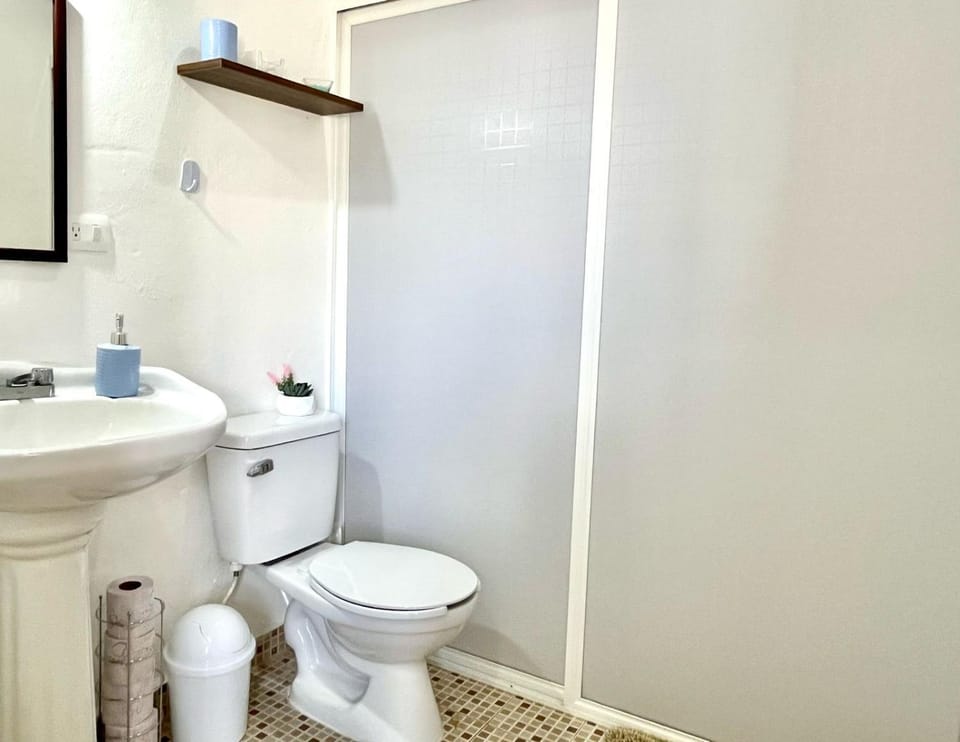 Shower, Toilet, Bathroom