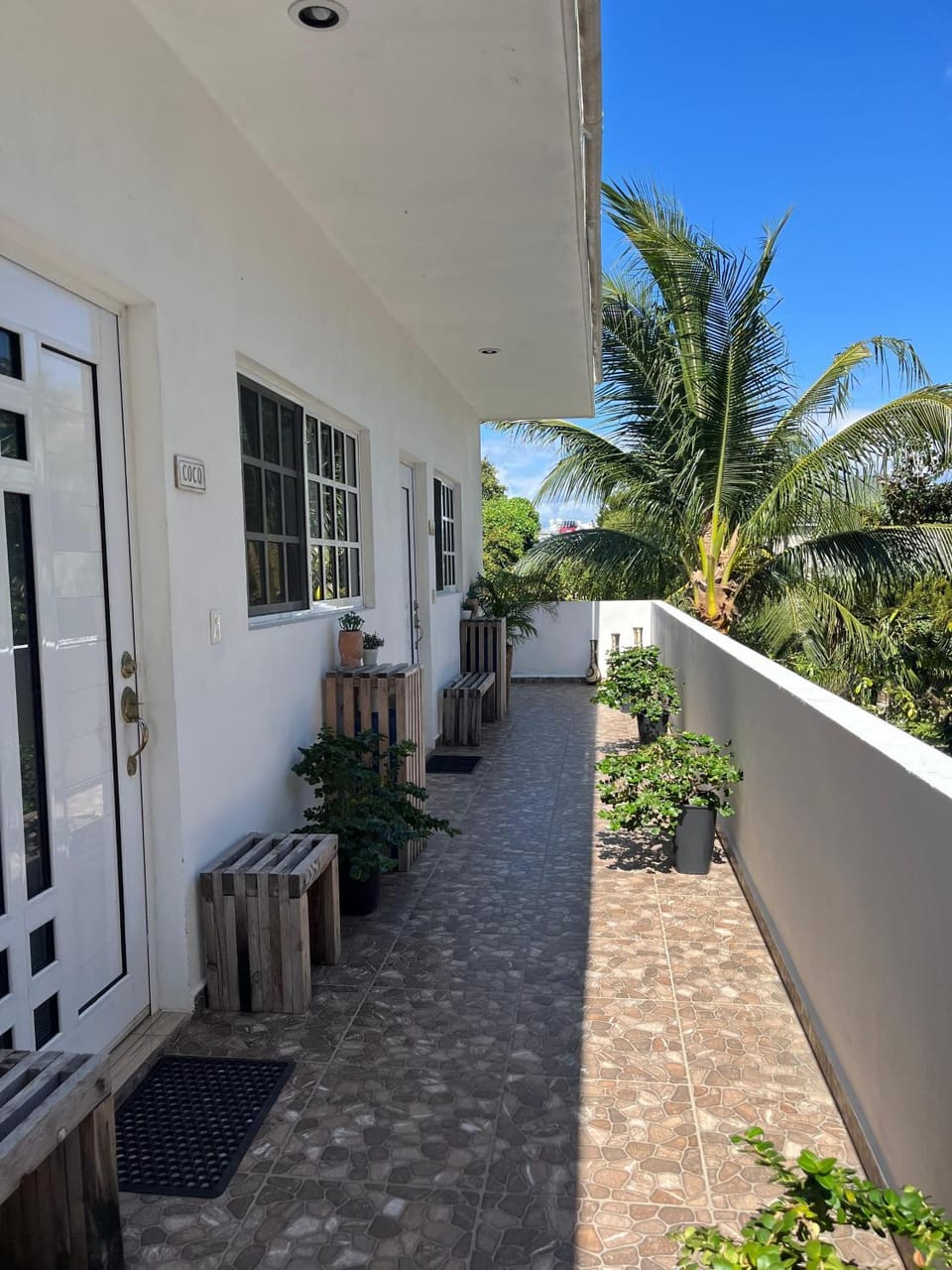 Off site, Balcony/Terrace
