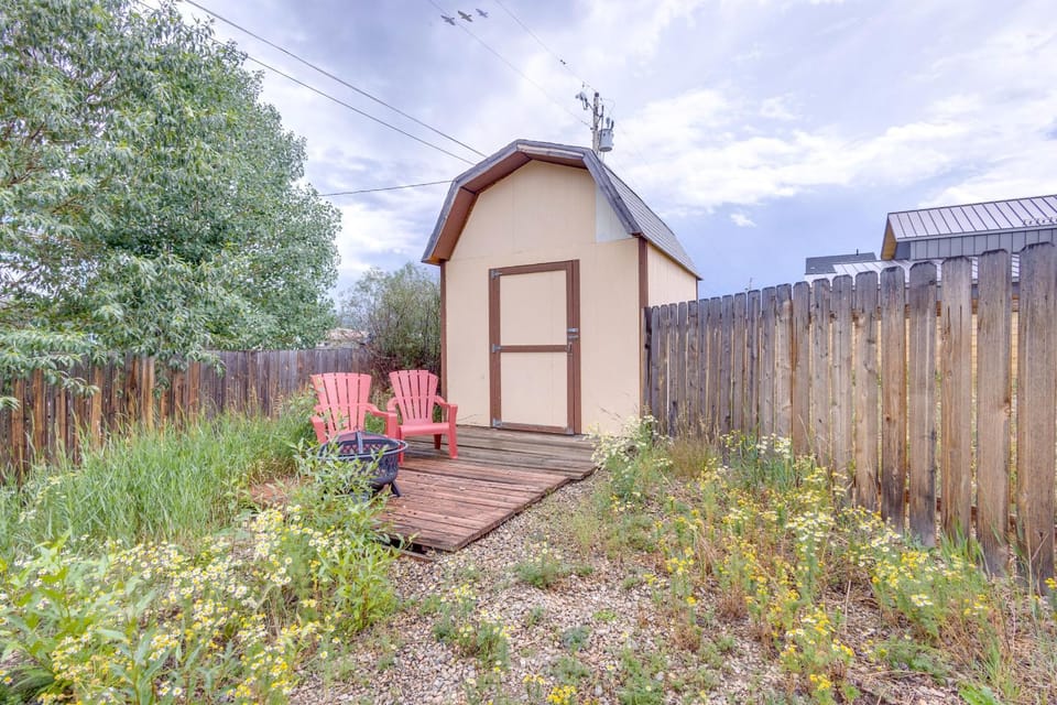 Hike, Ski & Explore: Fraser Townhome w/ Hot Tub! House in Fraser