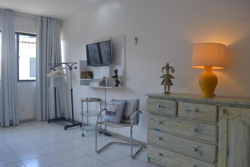 Casa Piatã com piscinas em condomínio grande House in Salvador