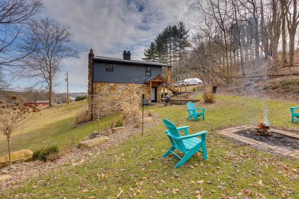 1 Mi to Marina: Cabin w/ Views Near Atwood Lake! Cabin in Ohio