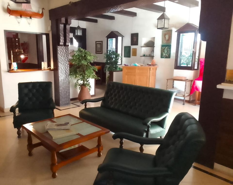 Living room, Internal: Not applicable to any particular room