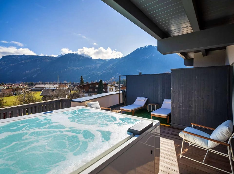 Hot Tub, Spa and wellness centre/facilities, Mountain view
