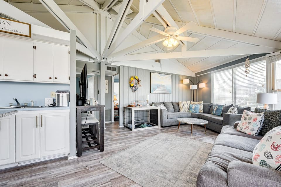 Coastal Oasis w/ Marsh Views in North Myrtle Beach House in North Myrtle Beach
