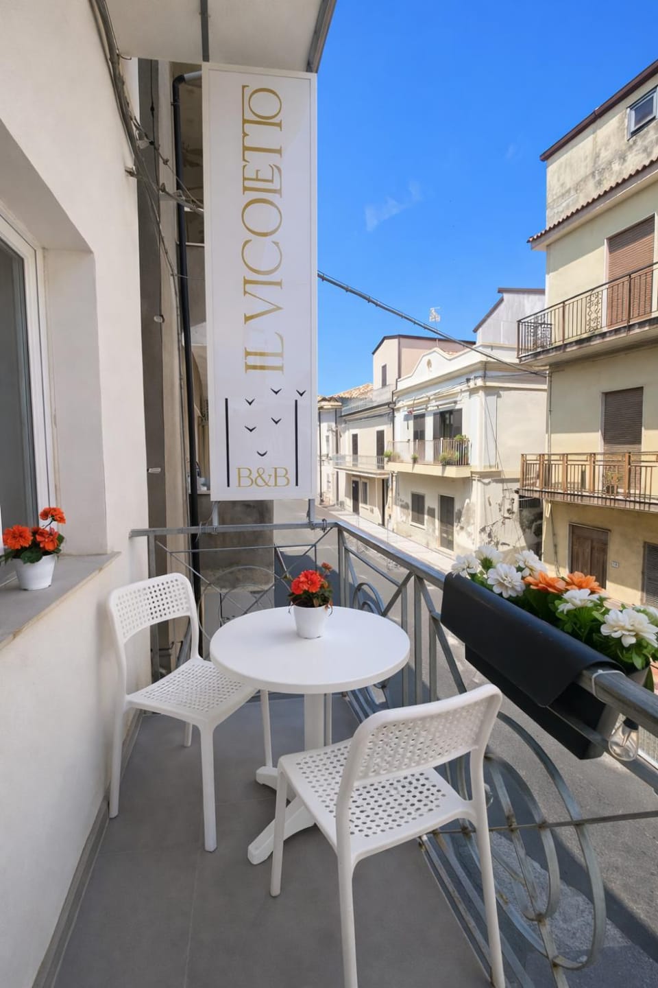Property building, Balcony/Terrace
