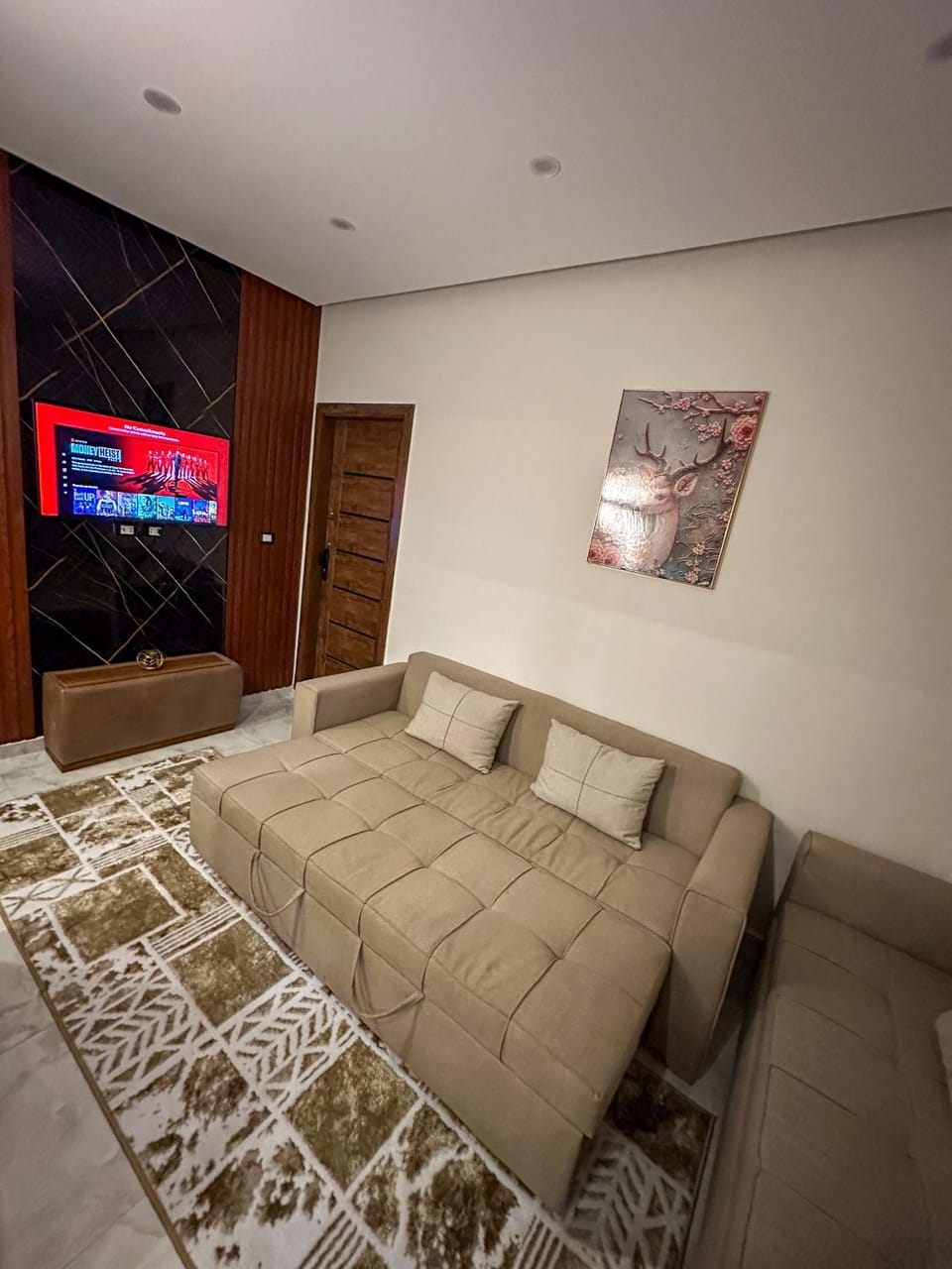 Bed, Living room