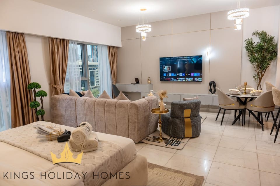 Central Park towers Difc Royal suite kings Bed and Breakfast in Dubai