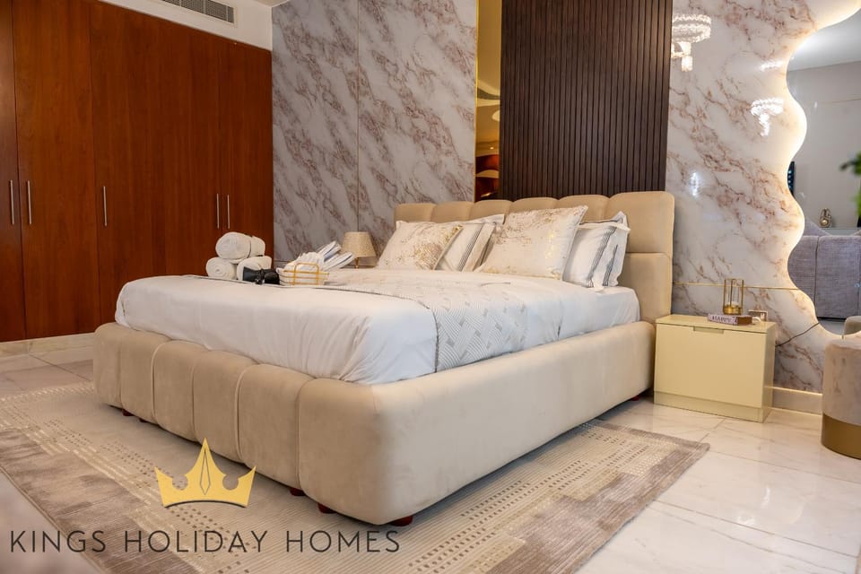 Central Park towers Difc Royal suite kings Bed and Breakfast in Dubai