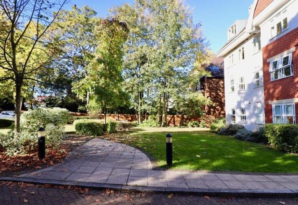 Chatworths Court Apartment in London