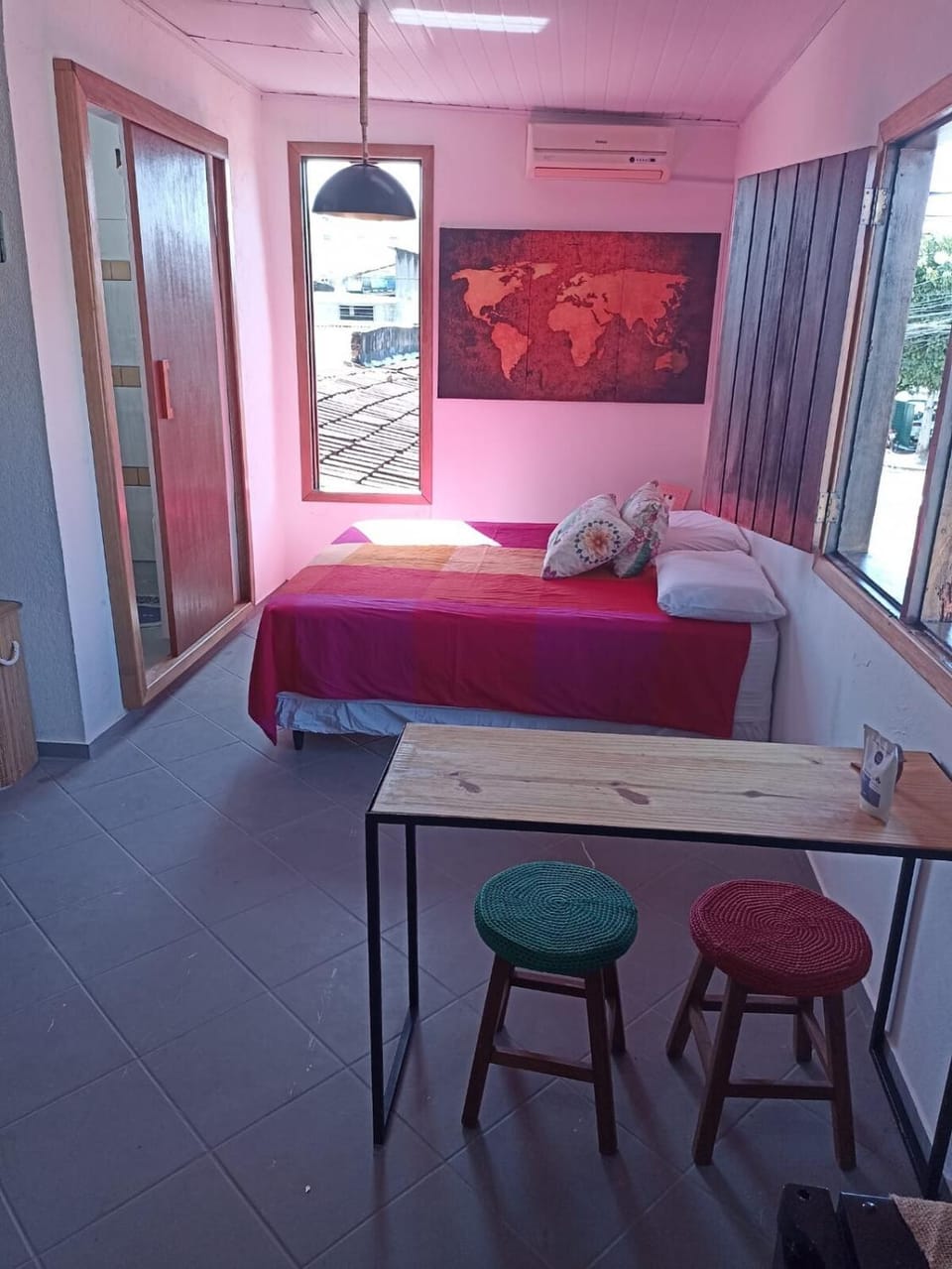 Apartamento Charmoso - Localização Privilegiada Enfrente Aeroporto - Perto de tudo - 2 minutos orla mar - Ar Cond, Frigobar, Tv 50, WIFI Apartment in Ilhéus
