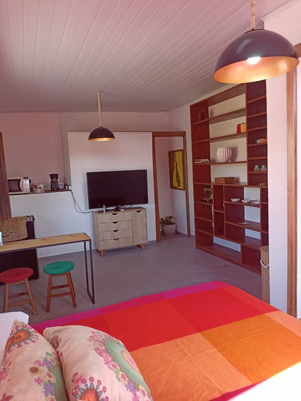 Apartamento Charmoso - Localização Privilegiada Enfrente Aeroporto - Perto de tudo - 2 minutos orla mar - Ar Cond, Frigobar, Tv 50, WIFI Apartment in Ilhéus