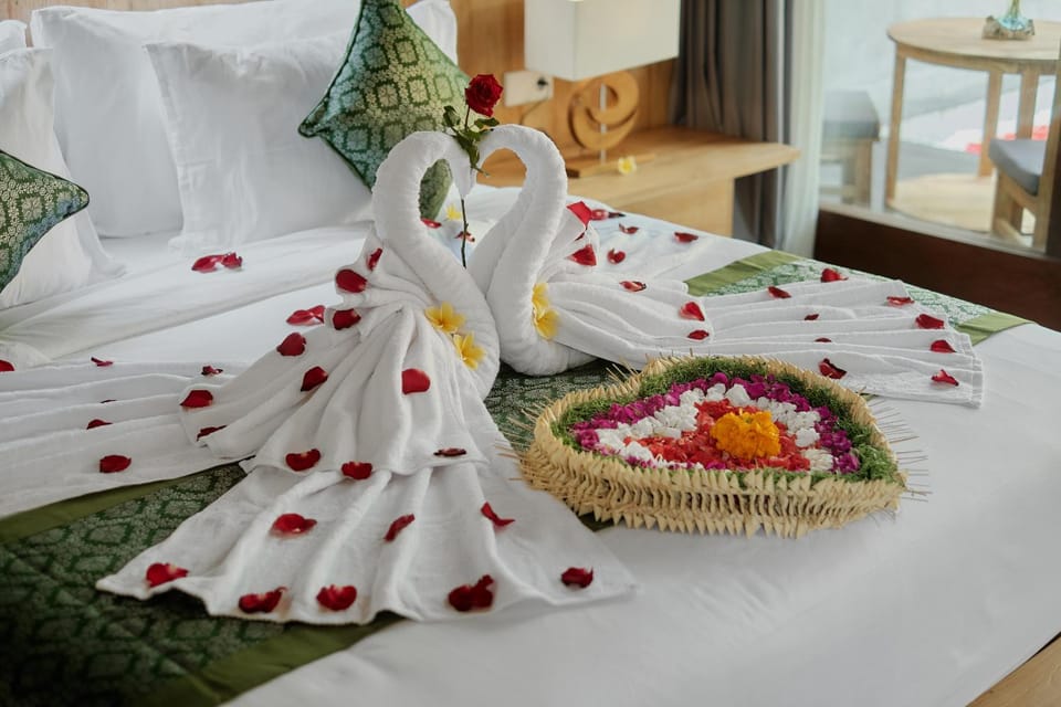 Bed, Decorative detail, Bedroom