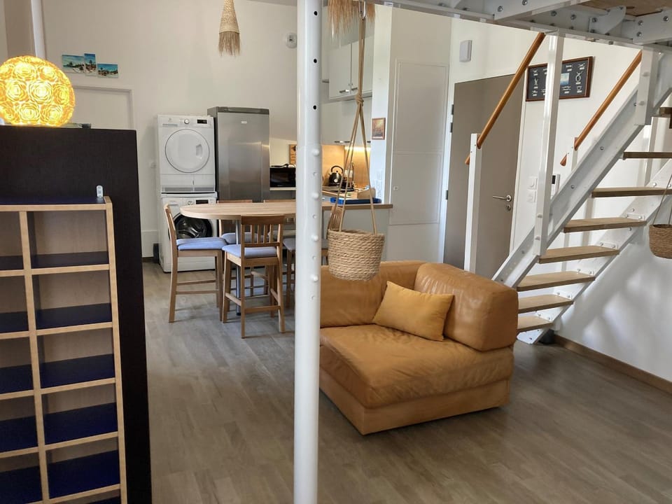 Studio neuf avec mezzanine au cœur de Le Palais - FR-1-418-267 Apartment in Brittany