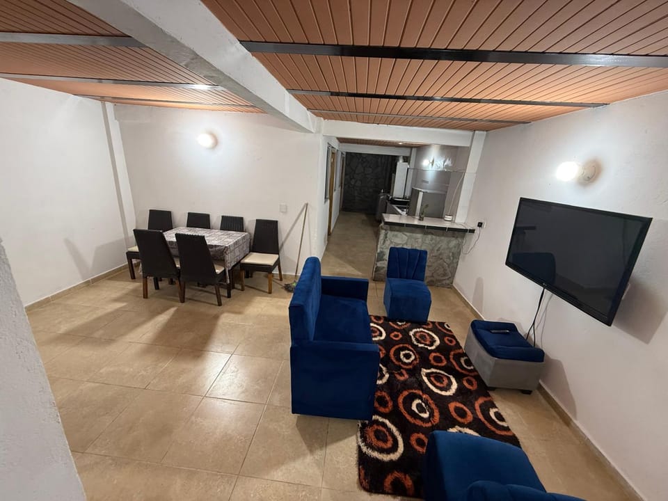 Communal lounge/ TV room