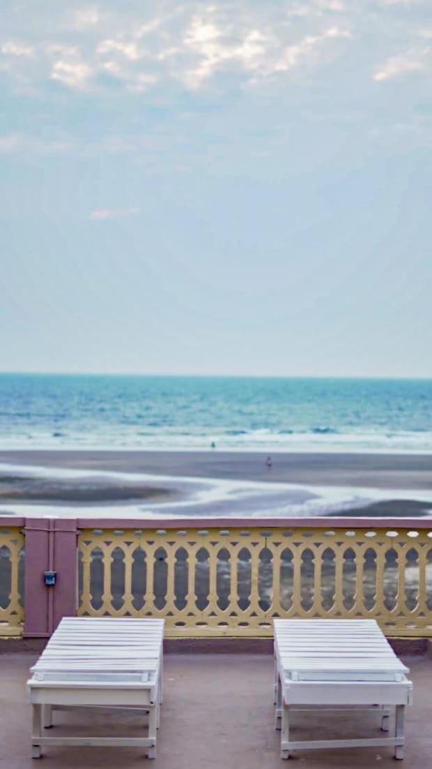 Luxury 4BHK Villa on the Beach in North Goa Villa in Mandrem