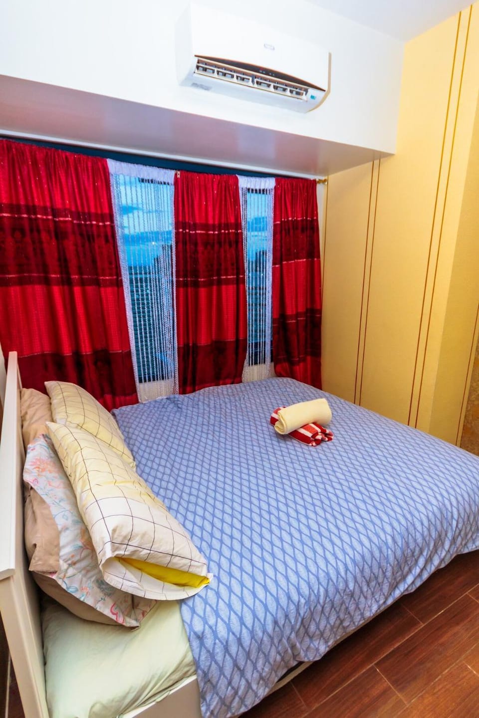 Bed, Photo of the whole room, Bedroom, towels, wardrobe, air conditioner