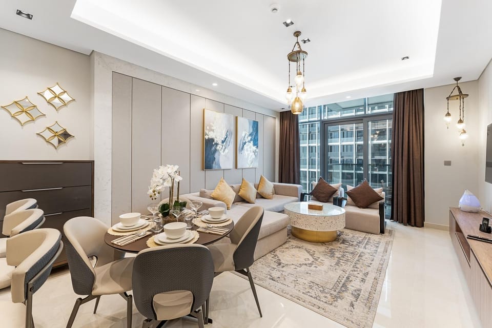 Living room, Dining area