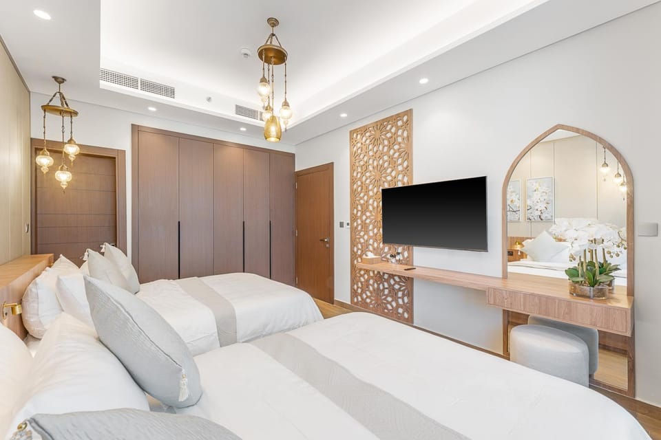 Bedroom, wardrobe