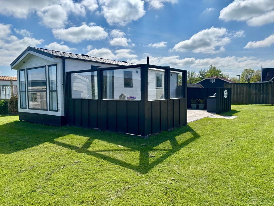 Chalet Luuk & Pleun aan Zee Chalet in North Holland (province)