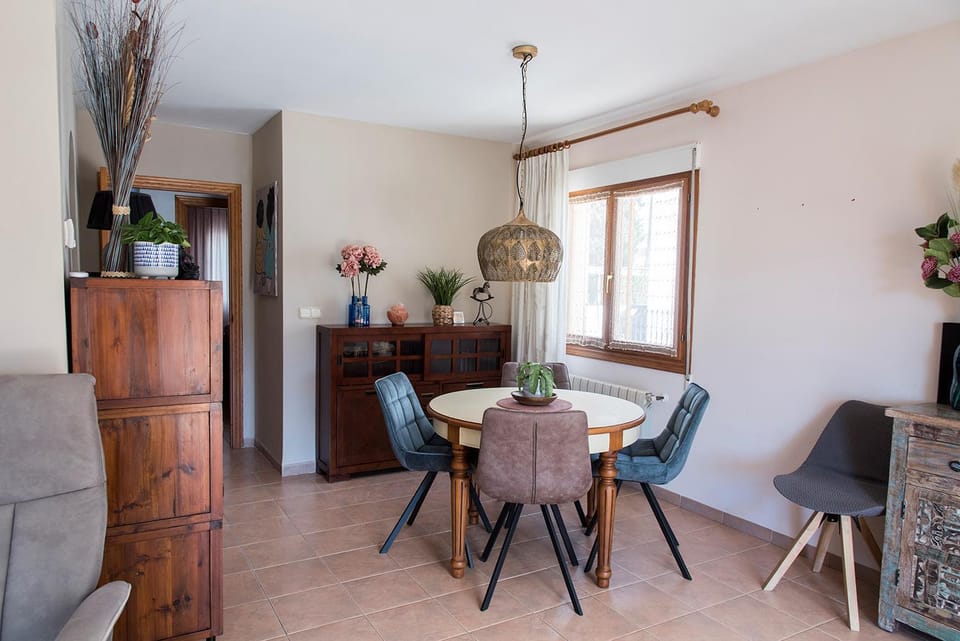 TV and multimedia, Dining area