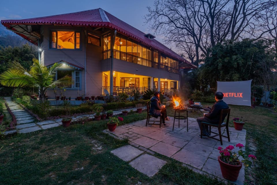 Property building, Patio, Spring, Day, Night, Garden, Living room, Seating area, Garden view