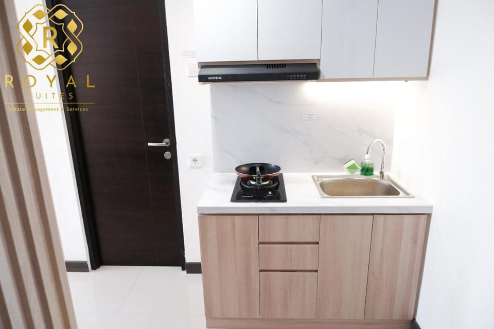 Royal Suites Jumbo Studio 29SQ - Citra Plaza Nagoya Apartment in Riau Islands, Indonesia