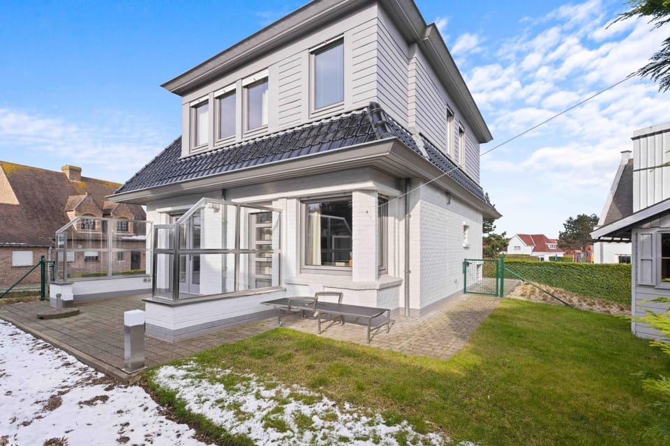 Property building, Day, Garden, Balcony/Terrace, Garden view