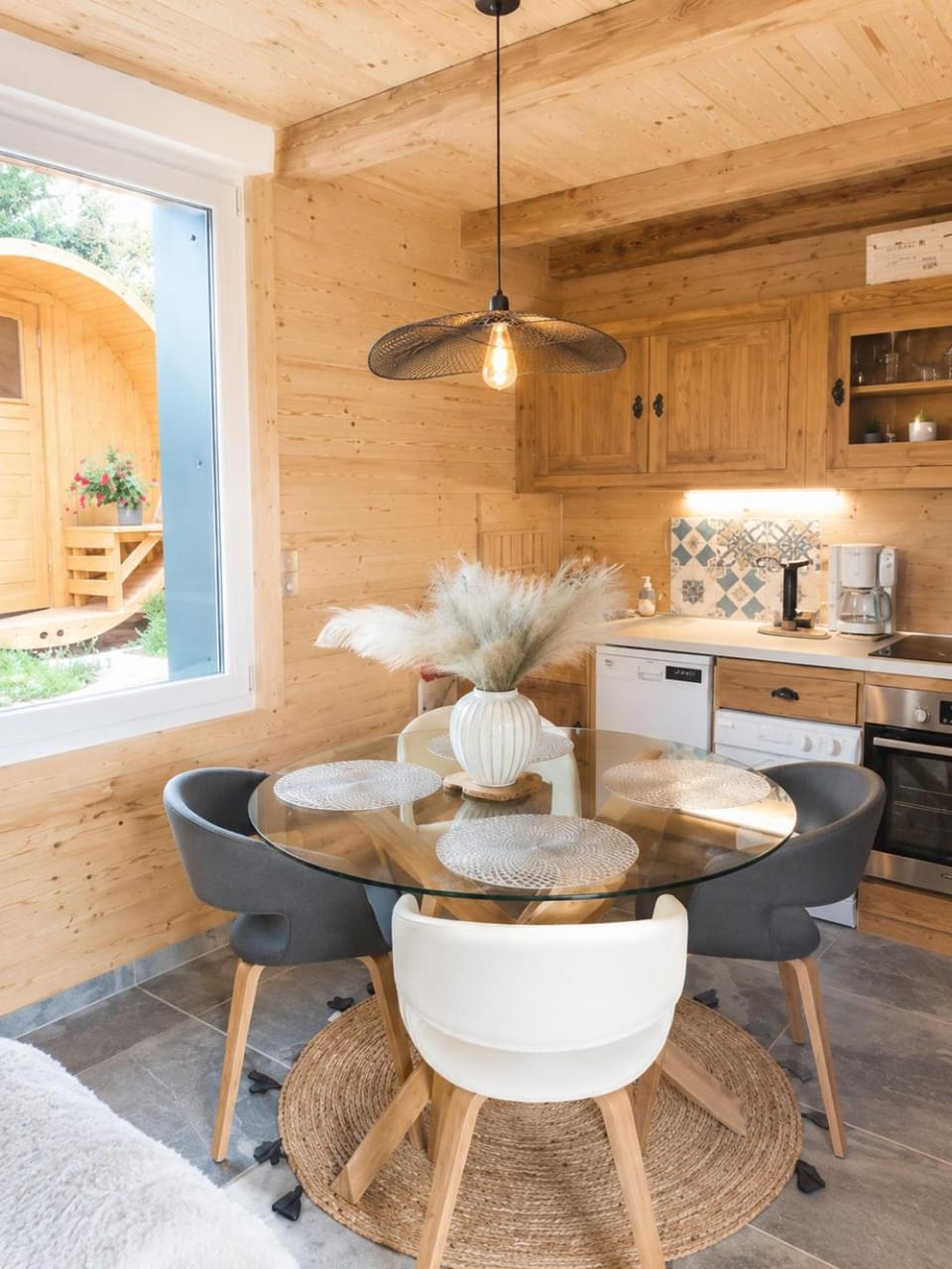CHALET COSY A LA MONTAGNE AVEC SAUNA TONNEAU situé à St Laurent en Grandvaux - Proche lacs cascades et pistes de ski House in Jura