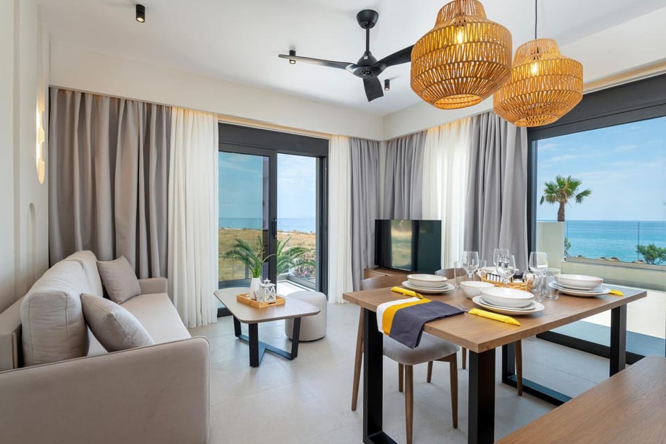 Dining area, Sea view