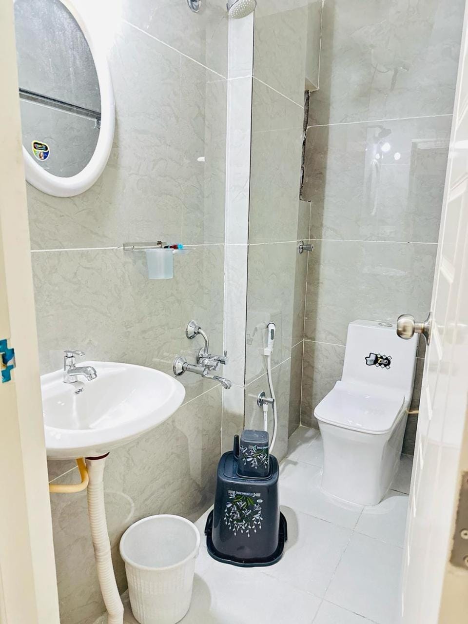 Shower, Bathroom