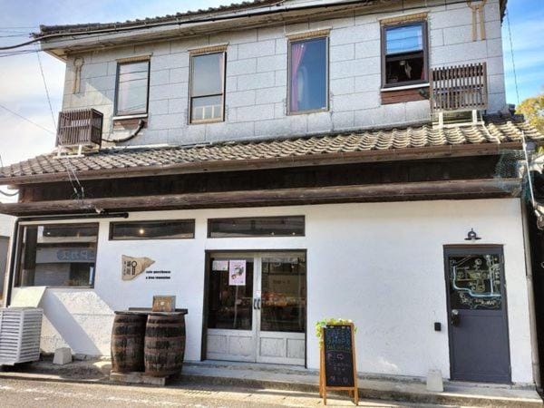 guesthouse横川kito Bed and Breakfast in Japan
