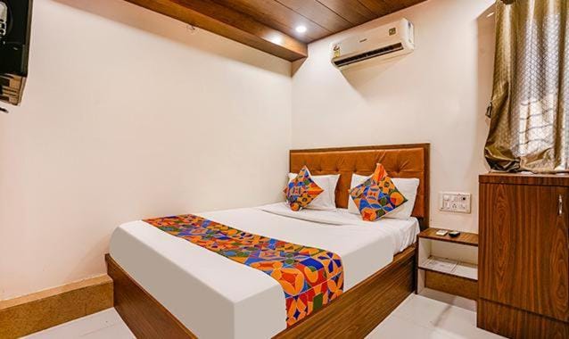 Glitz Hotels New United Nr International Airport Mumbai Bed and Breakfast in Mumbai