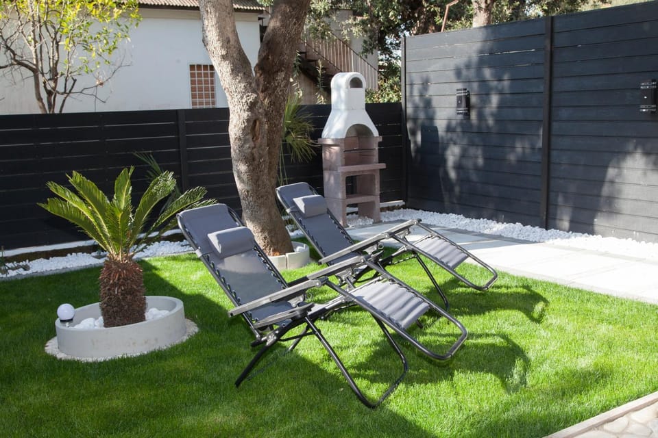 Garden, Garden view, sunbed