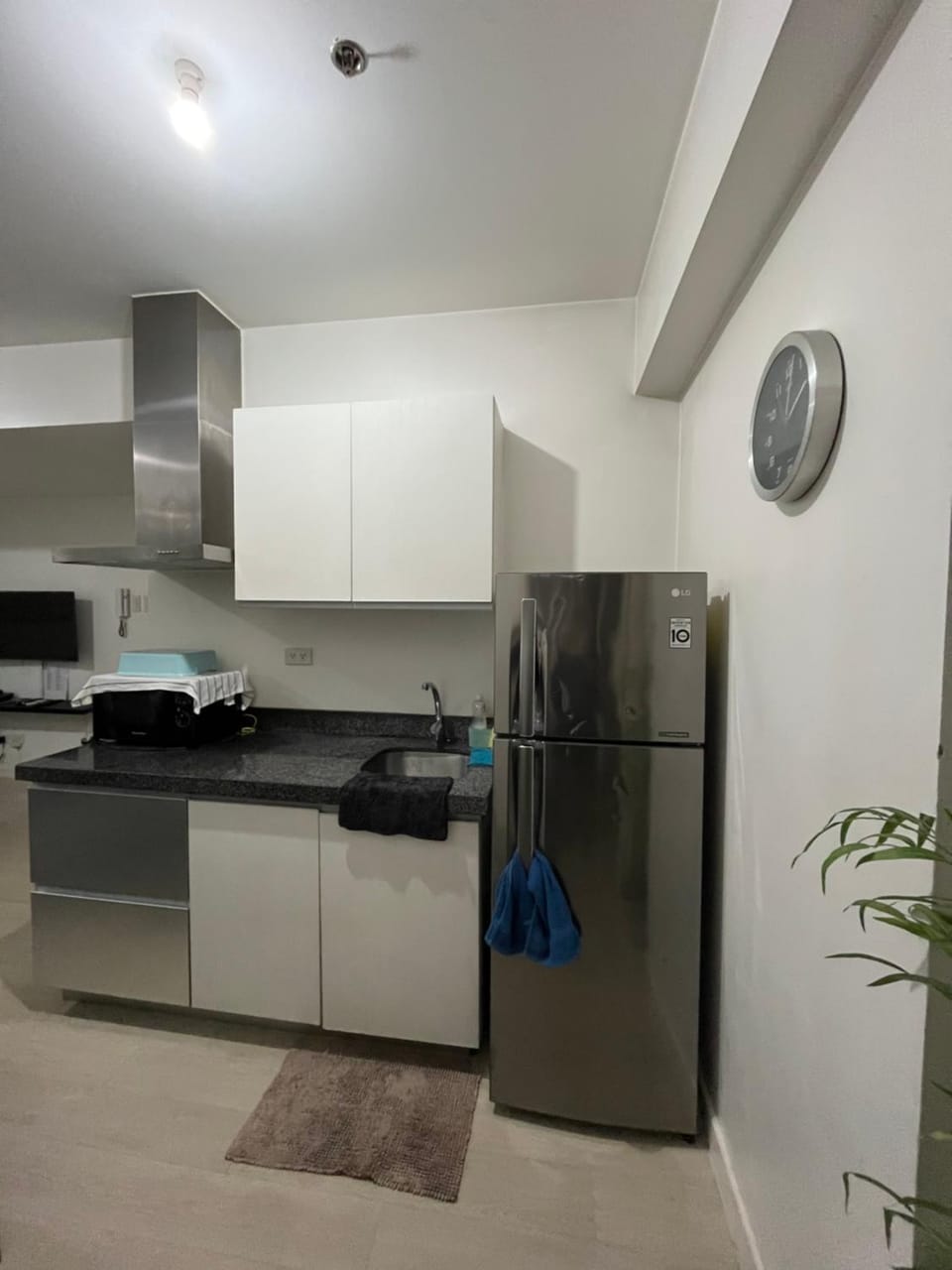Azure Condo Maui by arlene Apartment in Pasay