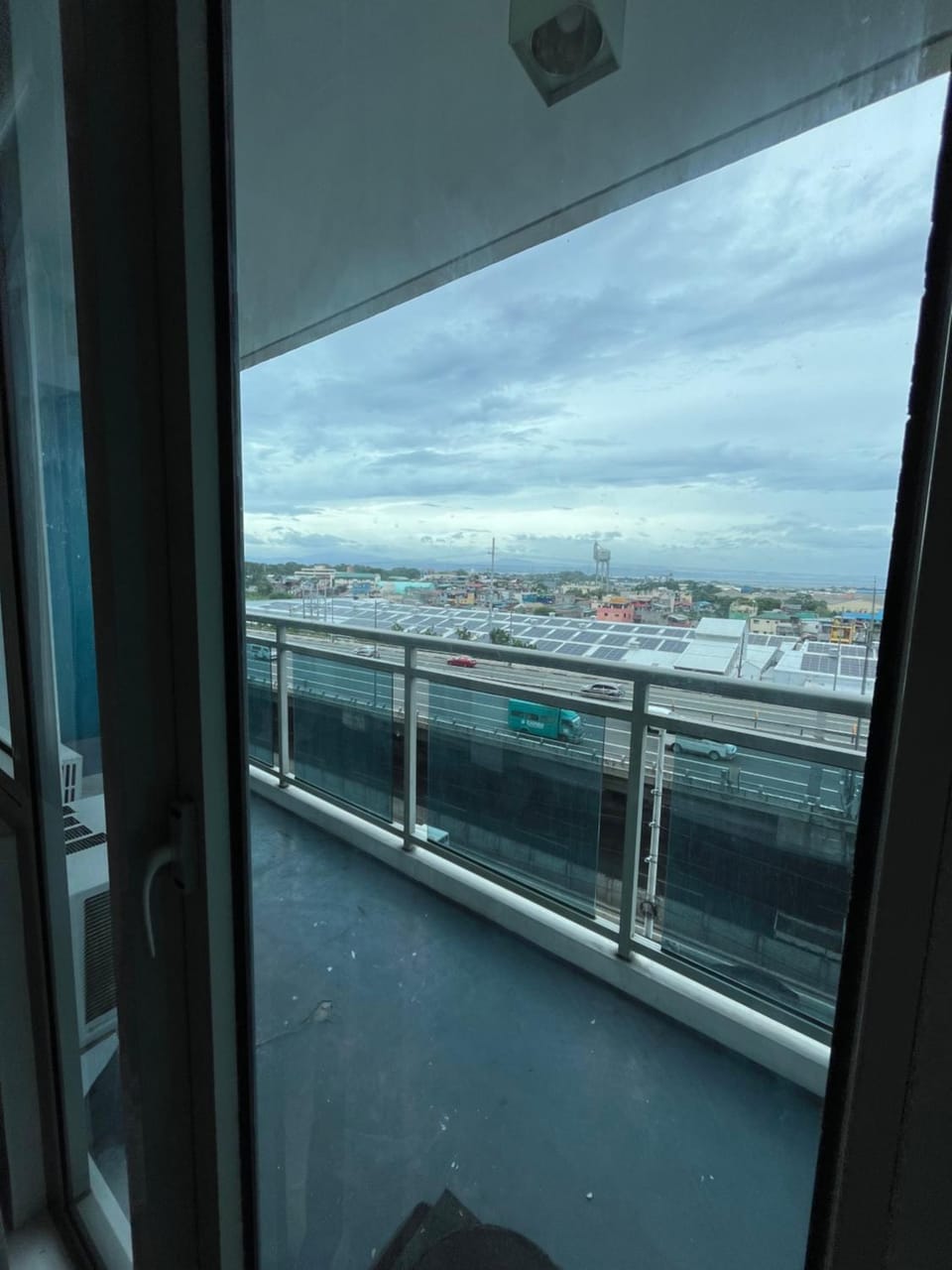 Azure Condo Maui by arlene Apartment in Pasay