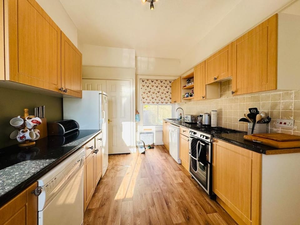 Coffee/tea facilities, Kitchen or kitchenette